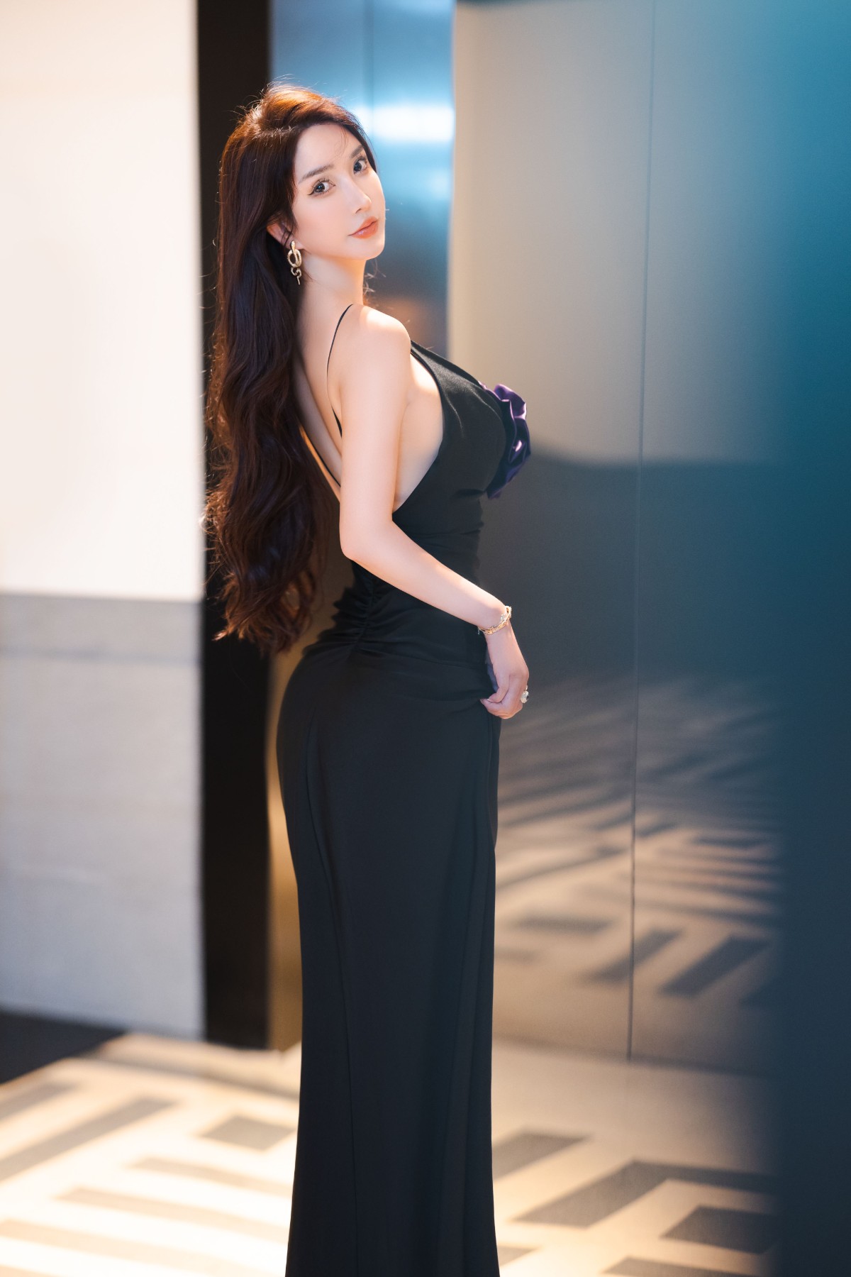 f7778840a31a1b1133a50df987521d6e-size-4000x6000-1782884539270.jpg